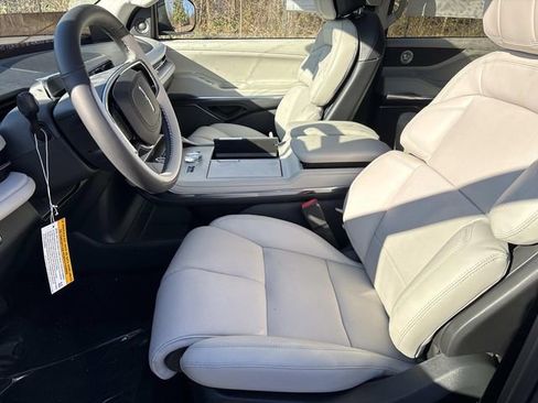 New 2026 Lincoln Navigator L Reserve w/ Jet Appearance Package image 23