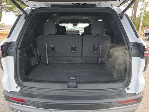 New 2026 Chevrolet Traverse LT w/ Driver Confidence Package image 23