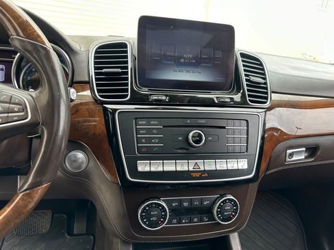 Used 2019 Mercedes-Benz GLS 550 4MATIC image 9