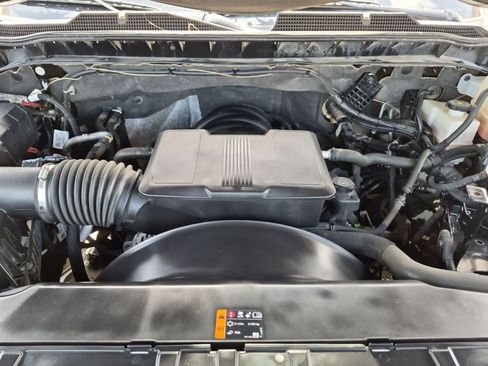 Used 2024 Chevrolet Silverado 2500 LT AWD/4WD image 29