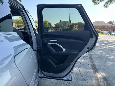 Certified 2025 Audi Q5 Premium Plus w/ Premium Plus image 27