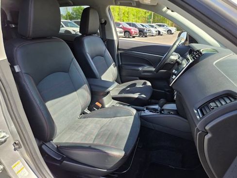 Used 2025 Mitsubishi Outlander Sport SE AWD/4WD image 19