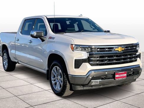 Used 2022 Chevrolet Silverado 1500 LTZ w/ LTZ Premium Package image 2