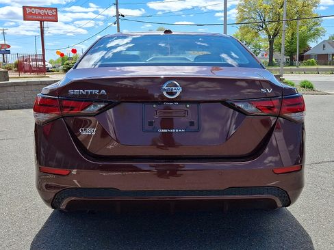 Used 2023 Nissan Sentra SV FWD image 6