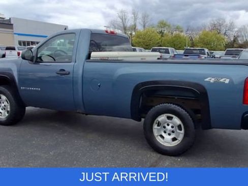 Used 2009 Chevrolet Silverado 1500 W/T AWD/4WD image 6
