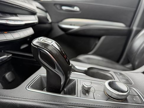 Used 2019 Cadillac XT4 Premium Luxury image 40