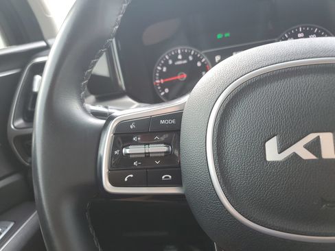 Used 2022 Kia Sorento S FWD image 20
