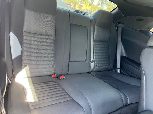Used 2012 Dodge Challenger R/T RWD image 31
