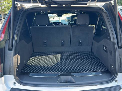 Used 2023 Cadillac Escalade ESV Sport AWD/4WD image 21