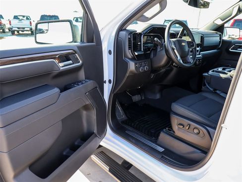 Used 2026 Chevrolet Silverado 1500 LT image 28