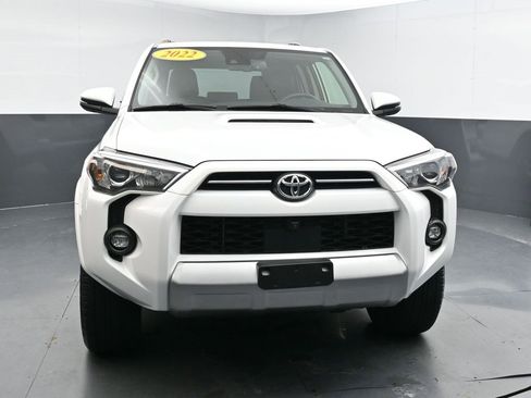 Used 2022 Toyota 4Runner TRD Off-Road Premium image 3