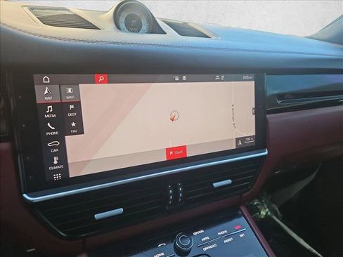 Used 2019 Porsche Cayenne Turbo AWD/4WD image 15