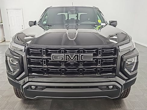 New 2026 GMC Canyon Elevation w/ Convenience Package image 3