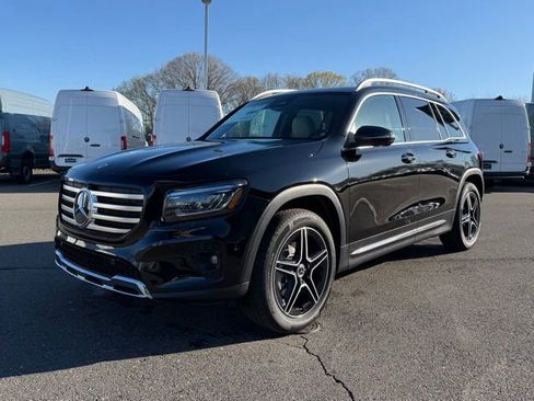 New 2026 Mercedes-Benz GLB 250 4MATIC image 3