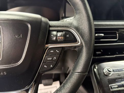 Used 2022 Lincoln Nautilus FWD image 20