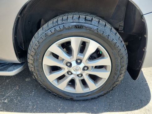 Used 2013 Toyota Sequoia Limited AWD/4WD image 26
