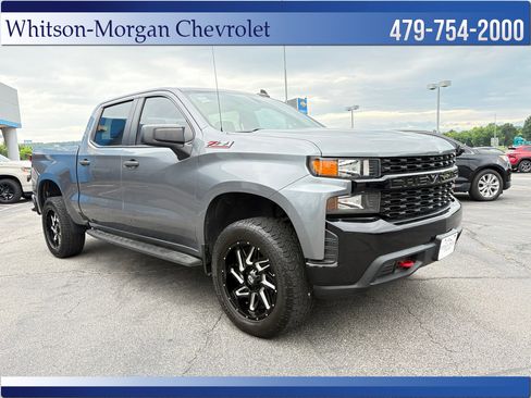 Used 2021 Chevrolet Silverado 1500 Custom Trail Boss w/ LPO, Dark Essentials Package AWD/4WD image 3