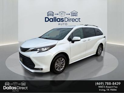 Used 2022 Toyota Sienna XLE