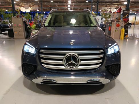 Certified 2024 Mercedes-Benz GLS 450 4MATIC image 6