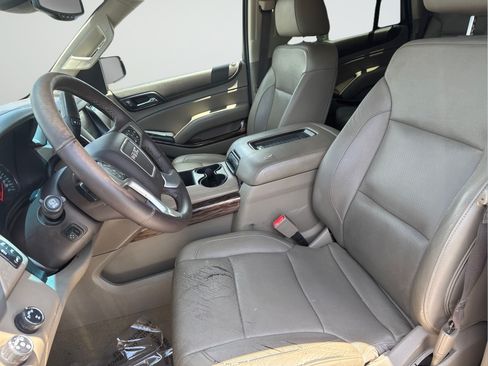 Used 2017 GMC Yukon SLT AWD/4WD image 25
