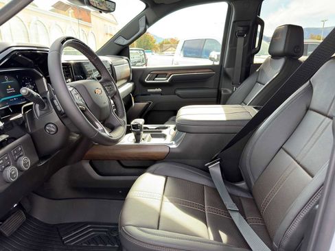 New 2026 Chevrolet Silverado 1500 High Country w/ Technology Package image 32