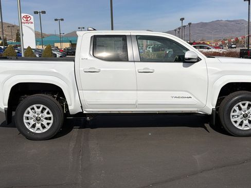New 2026 Toyota Tacoma SR5 image 2