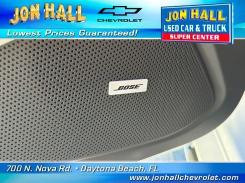 Used 2022 Chevrolet Camaro LT w/ Technology Package image 24