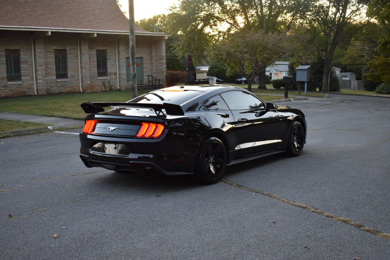 Used 2019 Ford Mustang Coupe RWD image 7