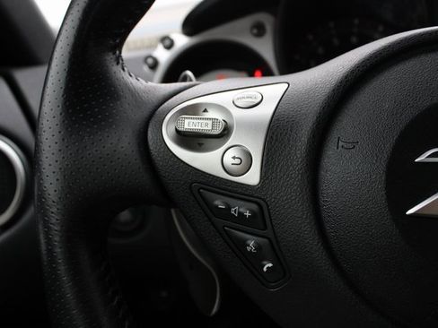 Used 2010 Nissan 370Z Touring w/ Sport Pkg image 14