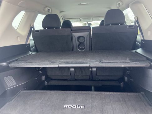 Used 2015 Nissan Rogue SV image 10