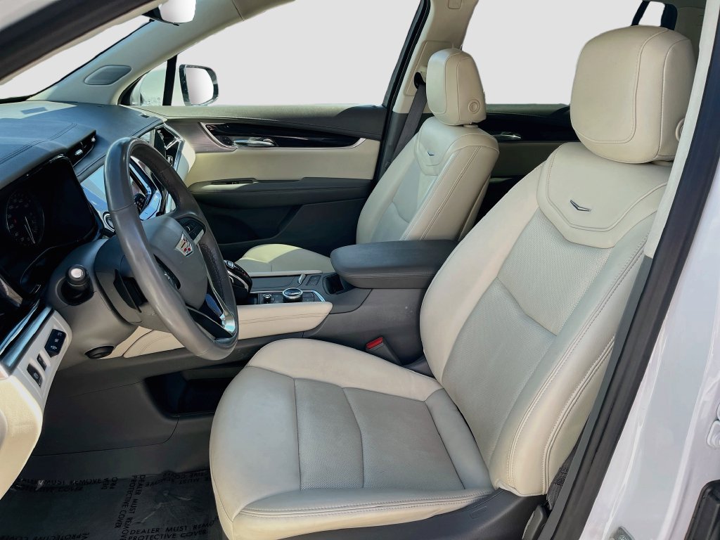 Used 2023 Cadillac XT6 Premium Luxury w/ Technology Package AWD/4WD image 22