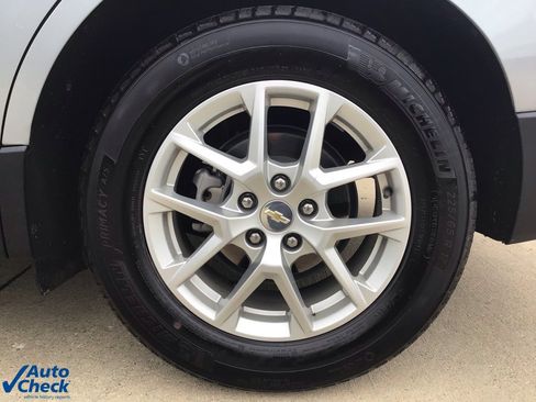 Used 2024 Chevrolet Equinox LT image 24