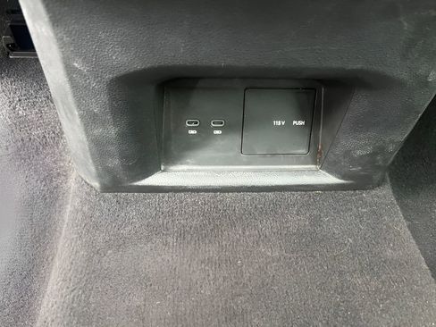 Used 2023 Volkswagen Atlas SE AWD/4WD image 34