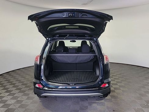 Used 2018 Toyota RAV4 XLE w/ Plus Extra Value Package AWD/4WD image 6
