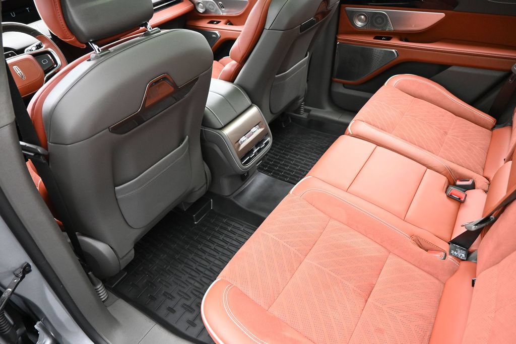 Used 2024 Lincoln Nautilus Black Label w/ Jet Appearance Package (87T) AWD/4WD image 19