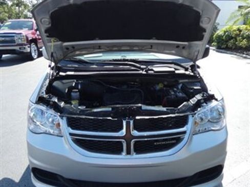 Used 2011 Dodge Grand Caravan Mainstreet w/ PWR Convenience Group FWD image 6