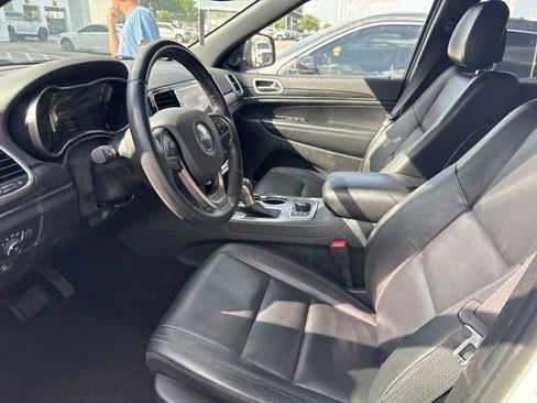Used 2022 Jeep Grand Cherokee Limited AWD/4WD image 7