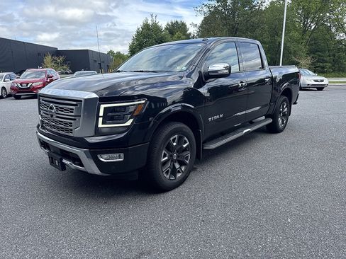 Used 2021 Nissan Titan Platinum Reserve w/ Moonroof Package AWD/4WD image 9