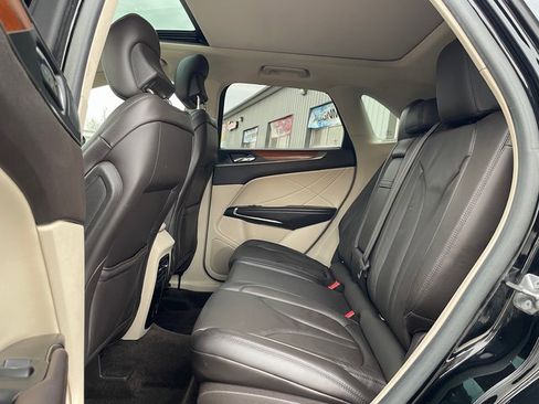 Used 2017 Lincoln MKC Select w/ Select Plus Package image 11