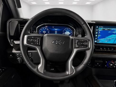 Used 2025 Chevrolet Silverado 1500 RST AWD/4WD image 39