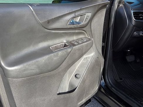 Used 2018 Chevrolet Equinox LT w/ Sun & Infotainment Package FWD image 17