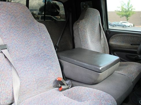 Used 2002 Dodge Ram 2500 Truck 4x4 Quad Cab image 31