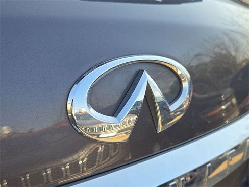 Used 2024 INFINITI QX80 Luxe image 7