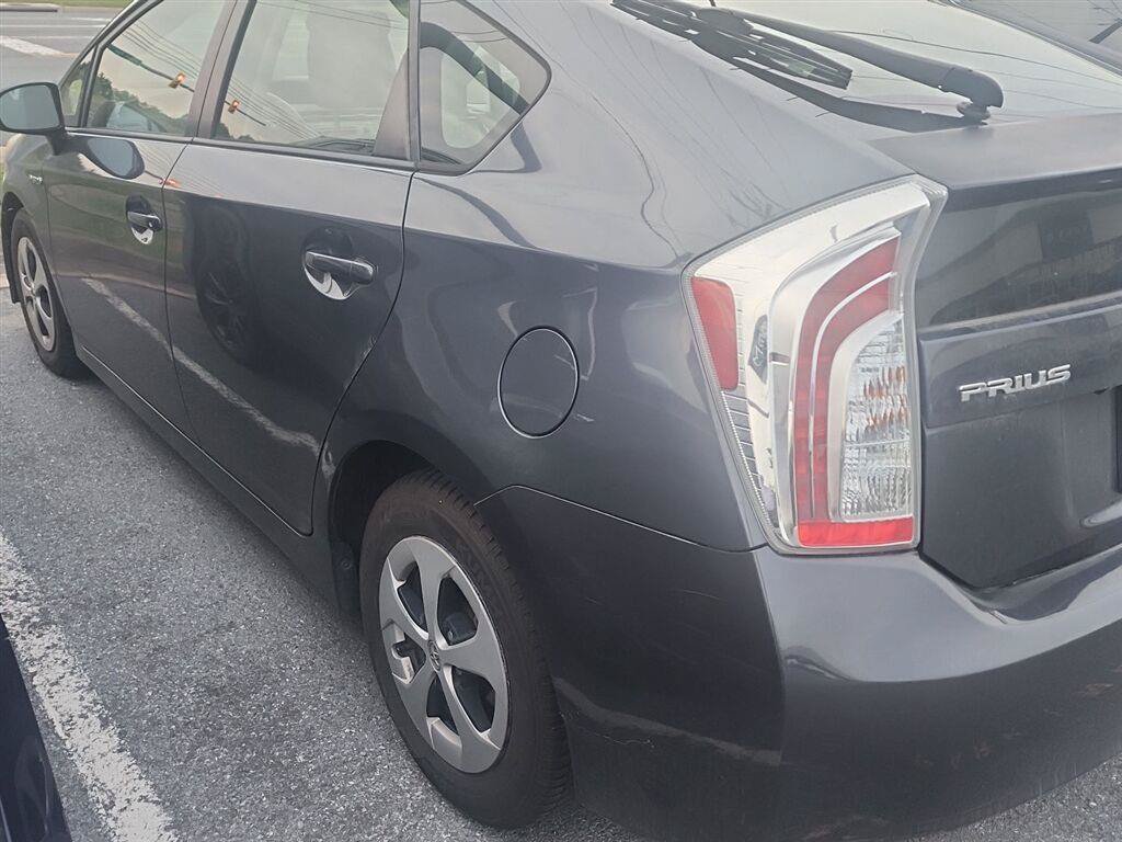 Used 2012 Toyota Prius Four FWD image 6