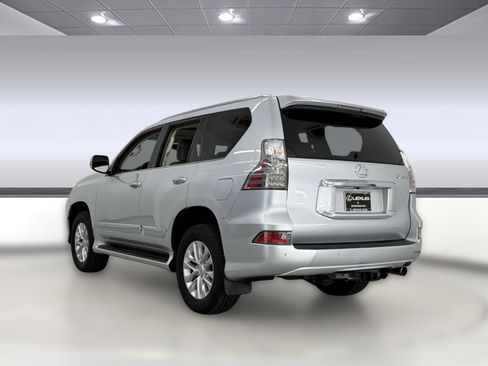 Used 2015 Lexus GX 460 w/ Premium Package AWD/4WD image 3