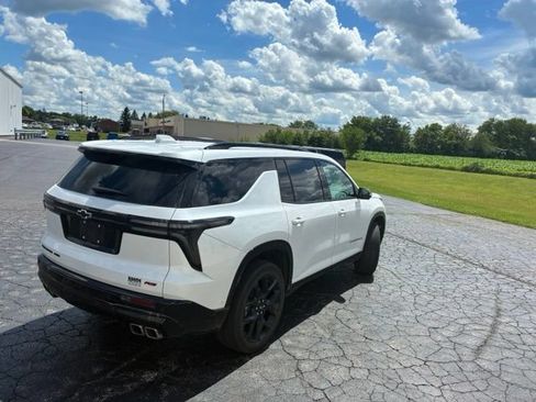 Used 2024 Chevrolet Traverse RS AWD/4WD image 5