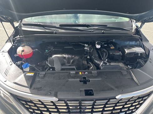 Used 2024 Kia Carnival SX Prestige image 11