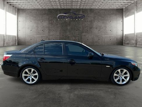 Used 2007 BMW 550i Sedan RWD image 2