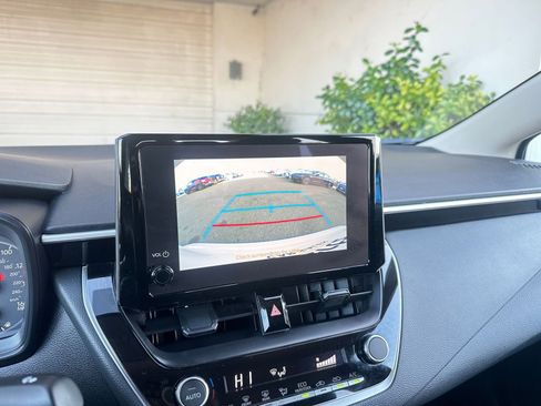 Used 2025 Toyota Corolla LE image 17