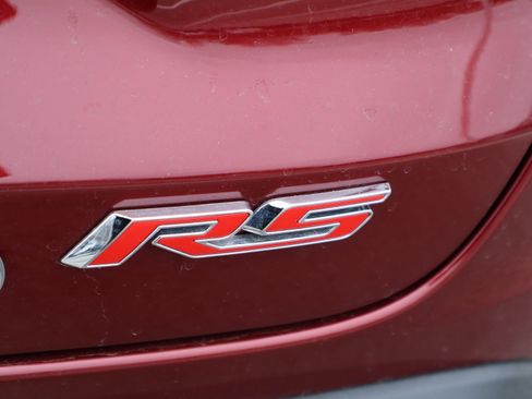 Used 2025 Chevrolet Trax RS w/ Sunroof Package image 15